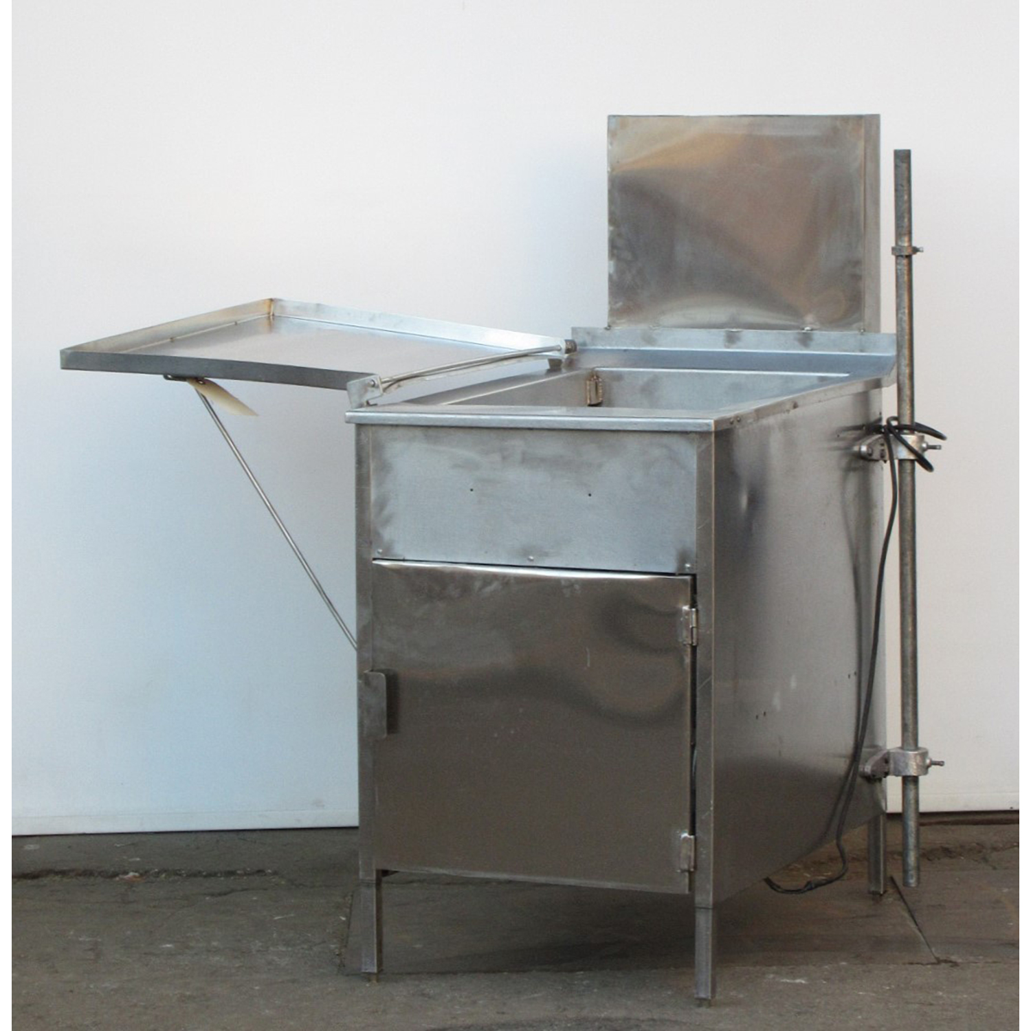 Avalon RFG318 18'' Gas Donut Fryer, Used Excellent Condition