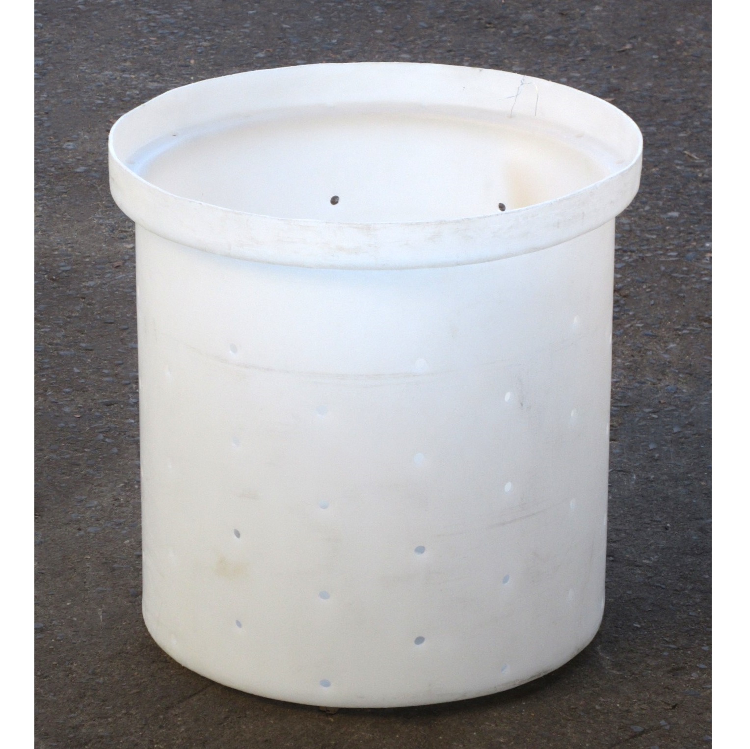 Delfield 6230116 Salad Dryer Inner Bucket with Holes, Without Lid, Used Excellent Condition