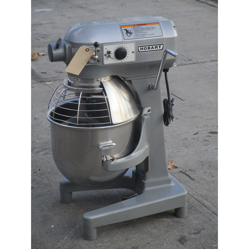 Hobart 20 Quart A200 Mixer With Bowl Gaurd, Very Good Condition