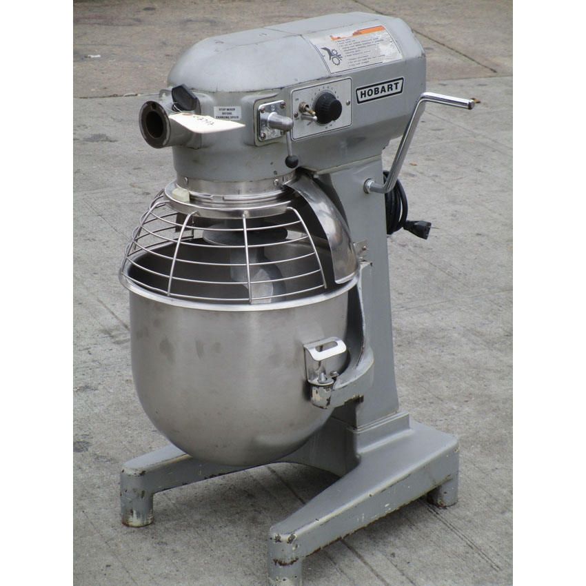 Hobart 20 Quart A200 Mixer, Excellent Condition