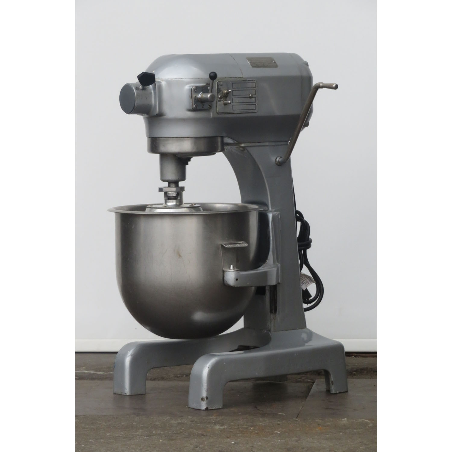 Hobart 20 Quart Mixer A200, Used Excellent Condition