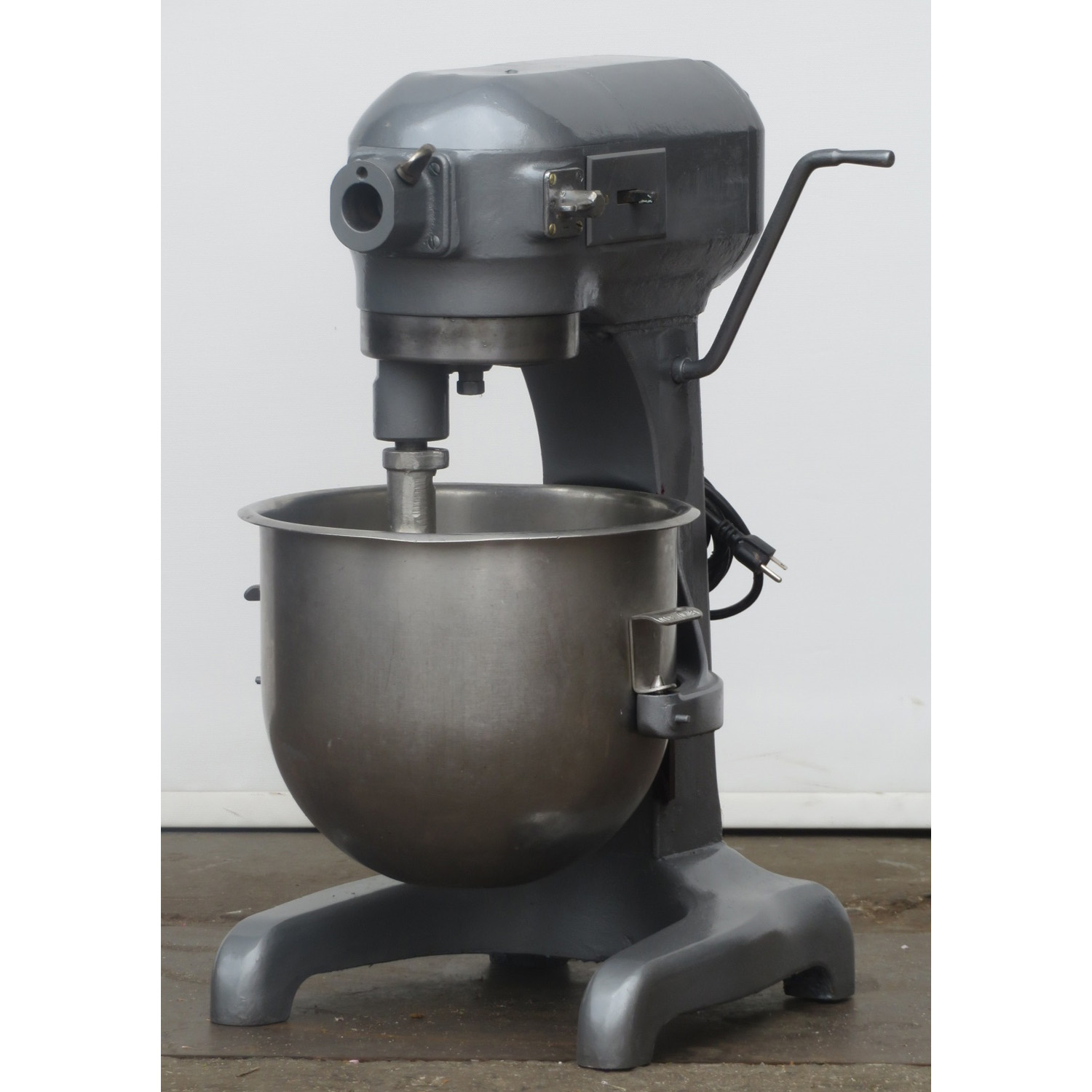 Hobart 20 Quart Mixer A200, Used Excellent Condition