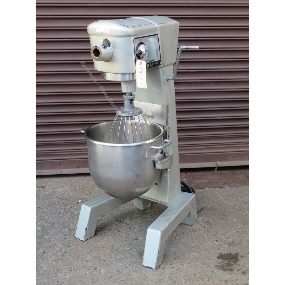 Hobart 30 Quart D300 Mixer, Used Excellent Condition