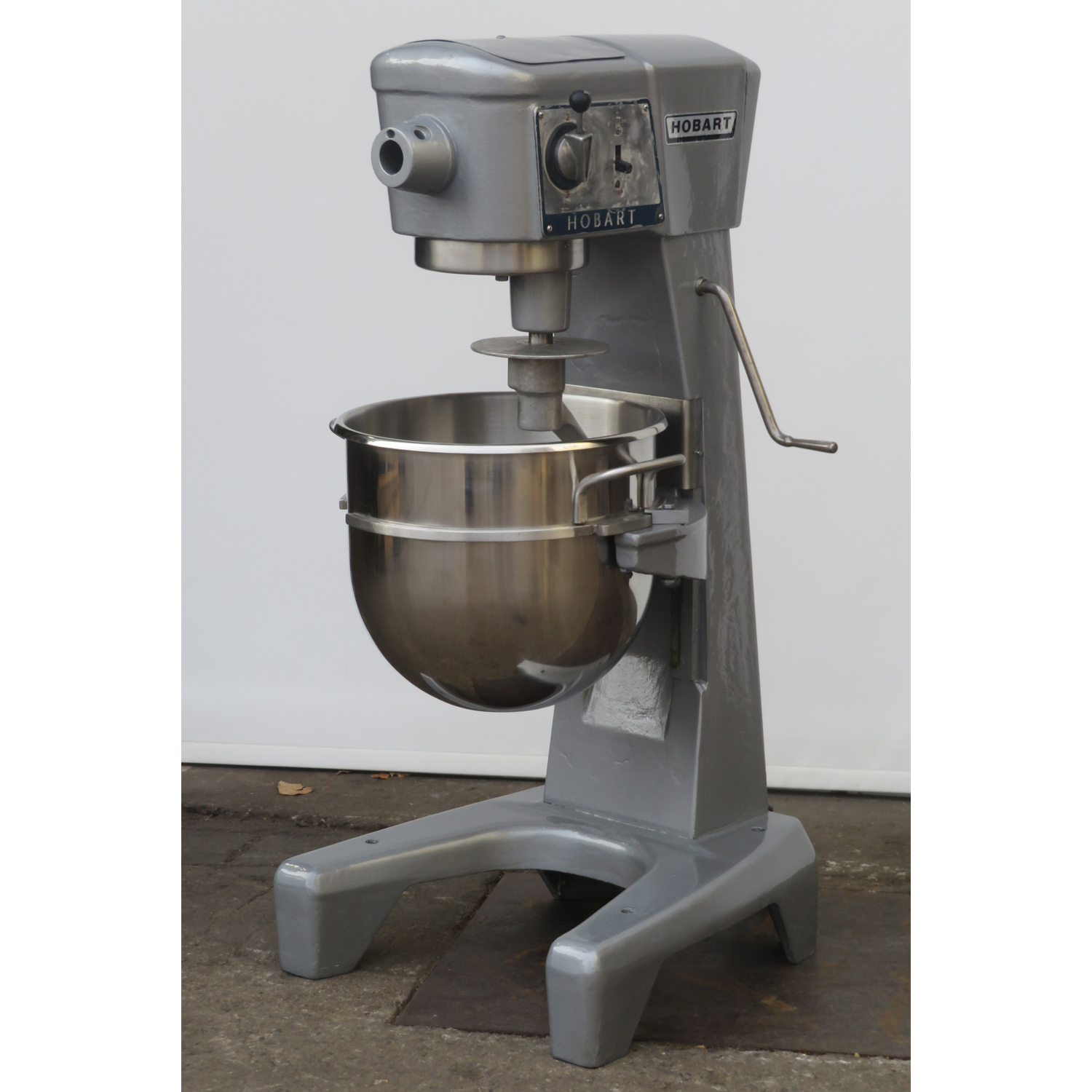 Hobart 30 Quart D300 Mixer, Used Excellent Condition