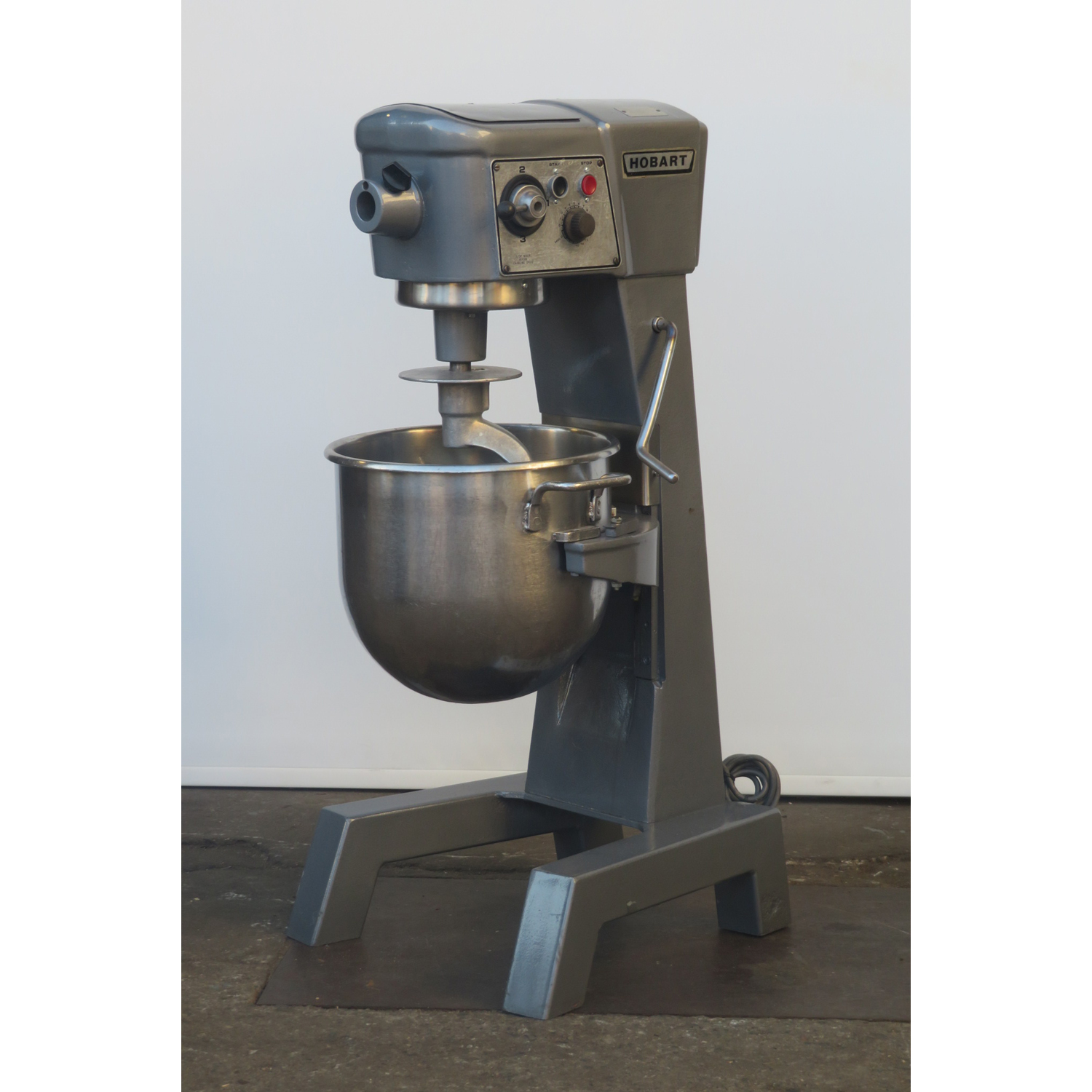 Hobart 30 Quart D300T Mixer, Used Great Condition
