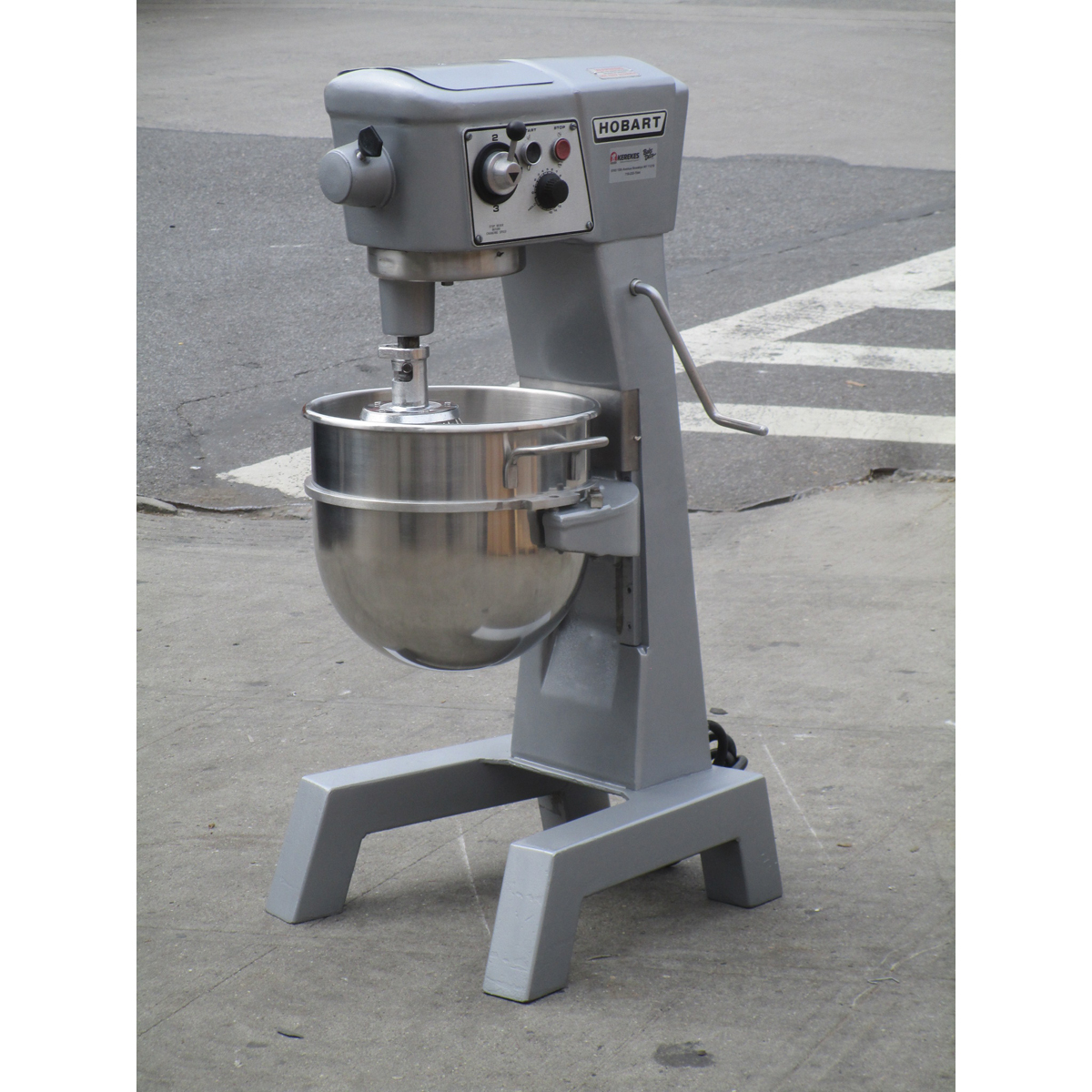 Hobart 30 Quart D300T Mixer With Timer, Used Excellent Condition