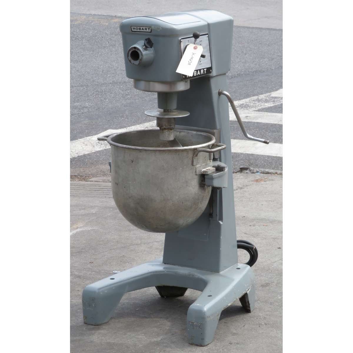 Hobart 30 Quart Mixer D300, Used Very Good Condition