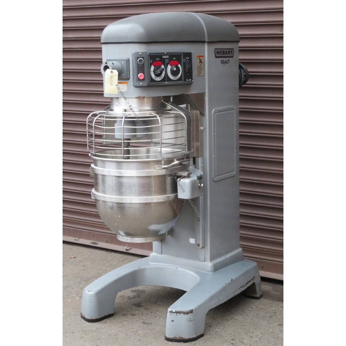 Hobart 60 Quart HL600 Legacy Mixer with Bowl Guard, Used Great