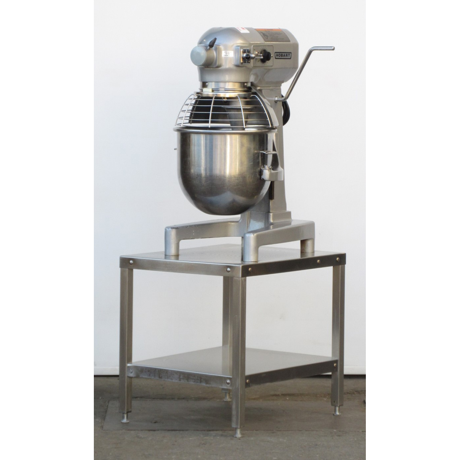 Hobart A200 Mixer 20 Qt, Bowl and 2 Attachments Included, Used Excellent Condition