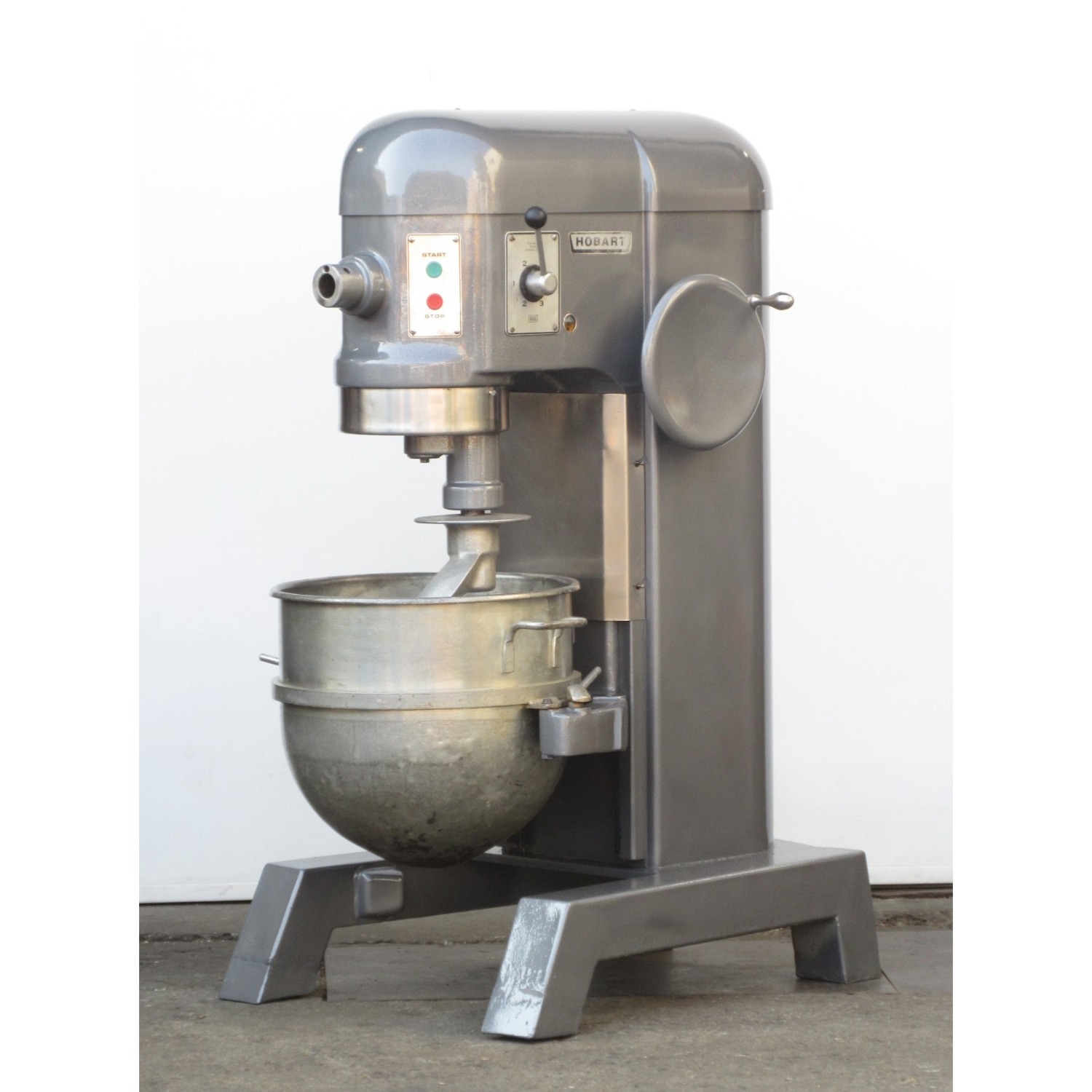 Hobart H600 60 Qt Mixer Bowl And 2 Attachments Included, Used Excellent Condition