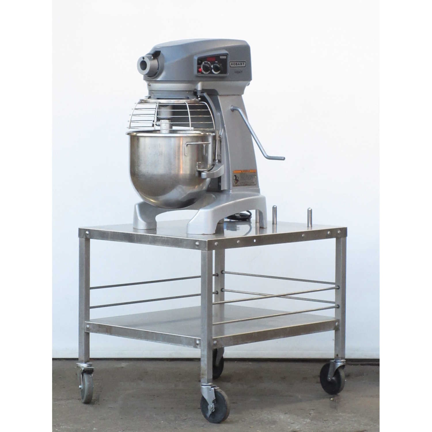 Hobart HL200 20 Qt Legacy Mixer, Bowl And 2 Attachments Included, Used Excellent Condition