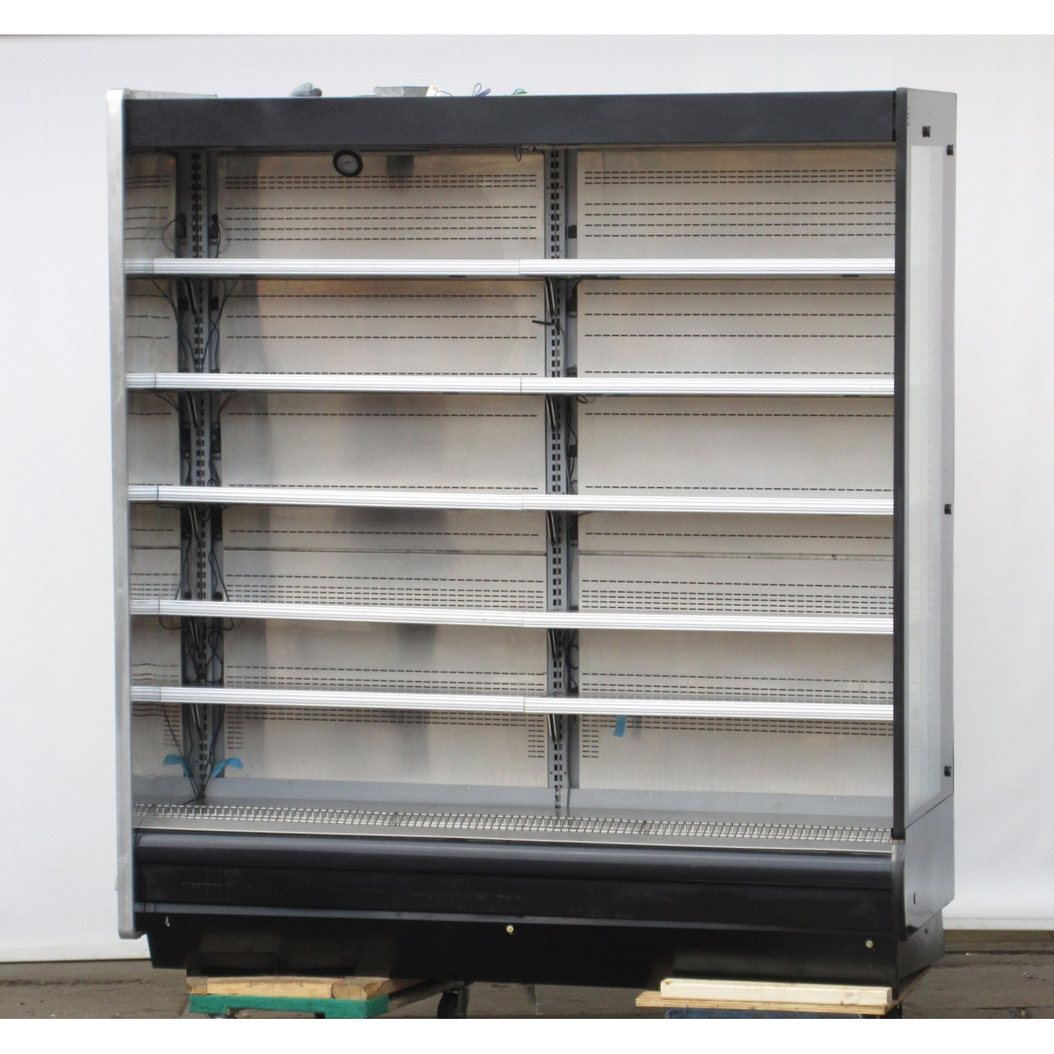 Hussmann S6N6M Self-Service Refrigerator Merchandiser, Used Excellent Condition