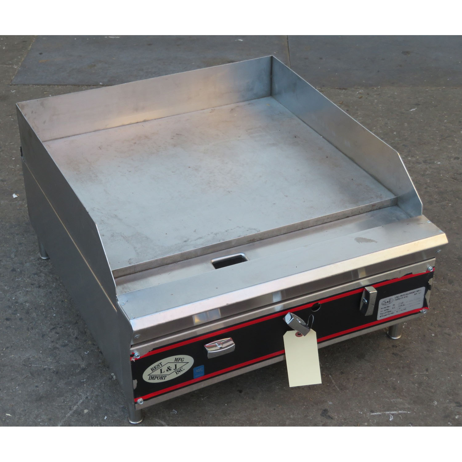 L & J JS2418 24 Gas Griddle, Used Excellent Condition Griddles And
