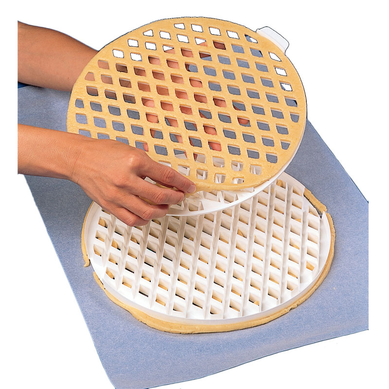 https://www.bakedeco.com/images/large/lattice_pie-top_dough_cutter_-_2_pc_set_-_11-12_682.jpg