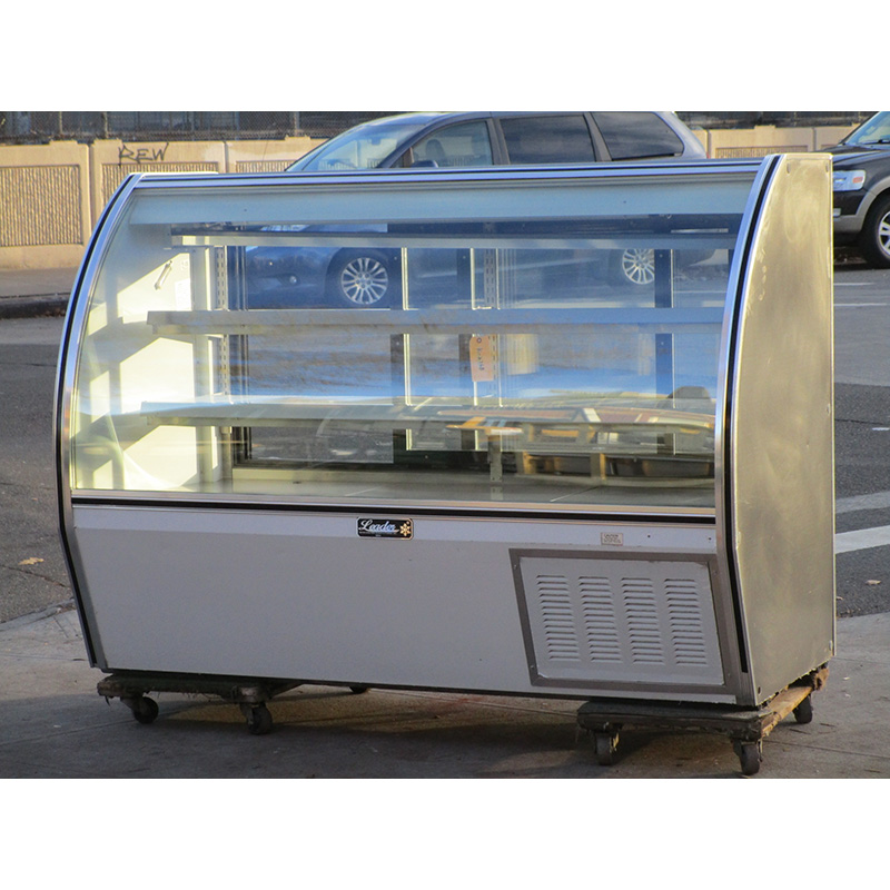 Leader NRHD72SC 72" Curved Glass Refrigerated Deli Case, Great Condition