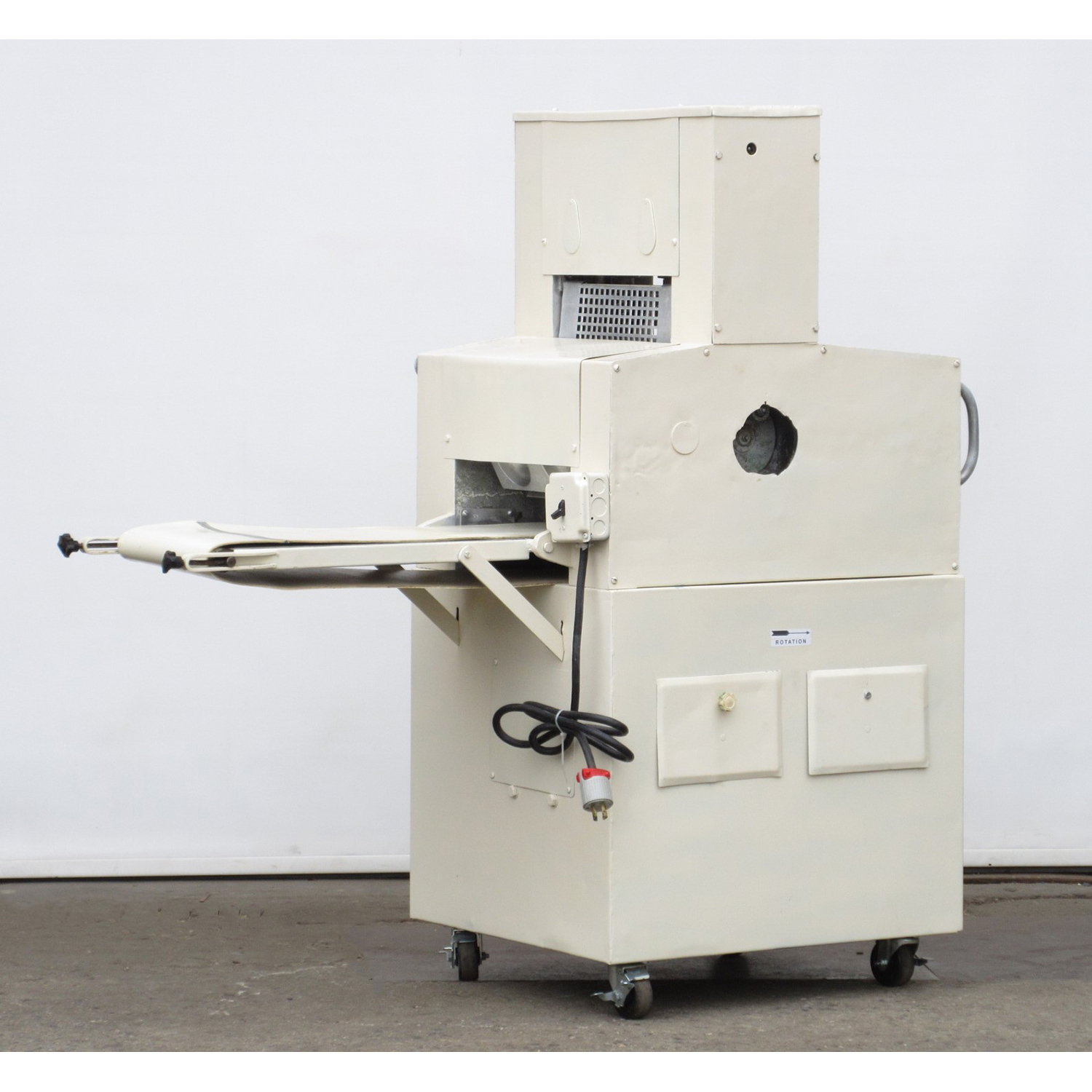 Mandl Kaiser Roll Machine, Used Excellent Condition