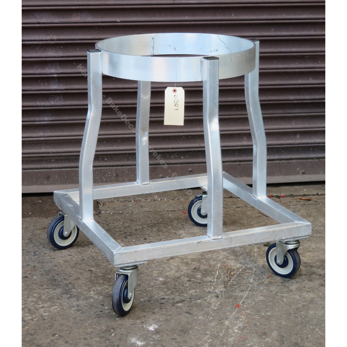 New Age 95636 Bowl Dolly 80 Quart, Used Great Condition
