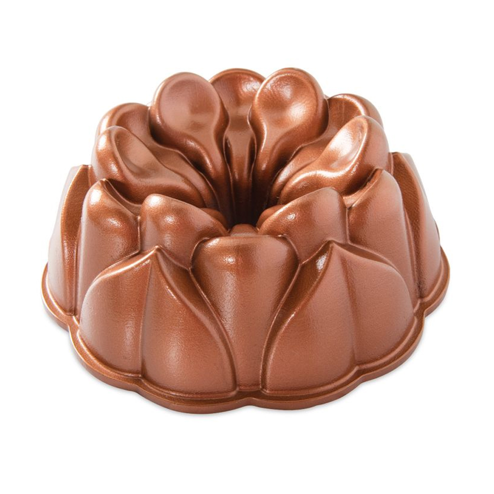 Nordic Ware 93848 Magnolia Bundt Pan