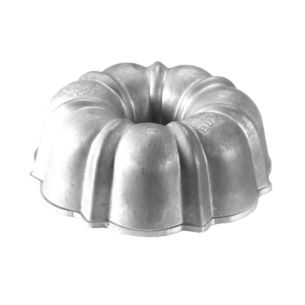 Nordic Ware Commercial Original Bundt Pan with Premium Non-Stick Coating 12-Cup