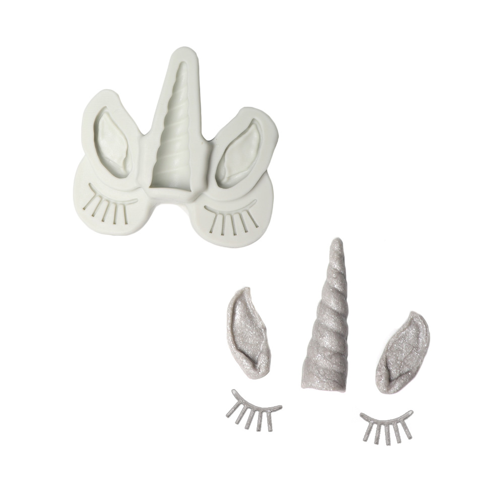 O'creme Unicorn Ears, Horn & Lashes Mold