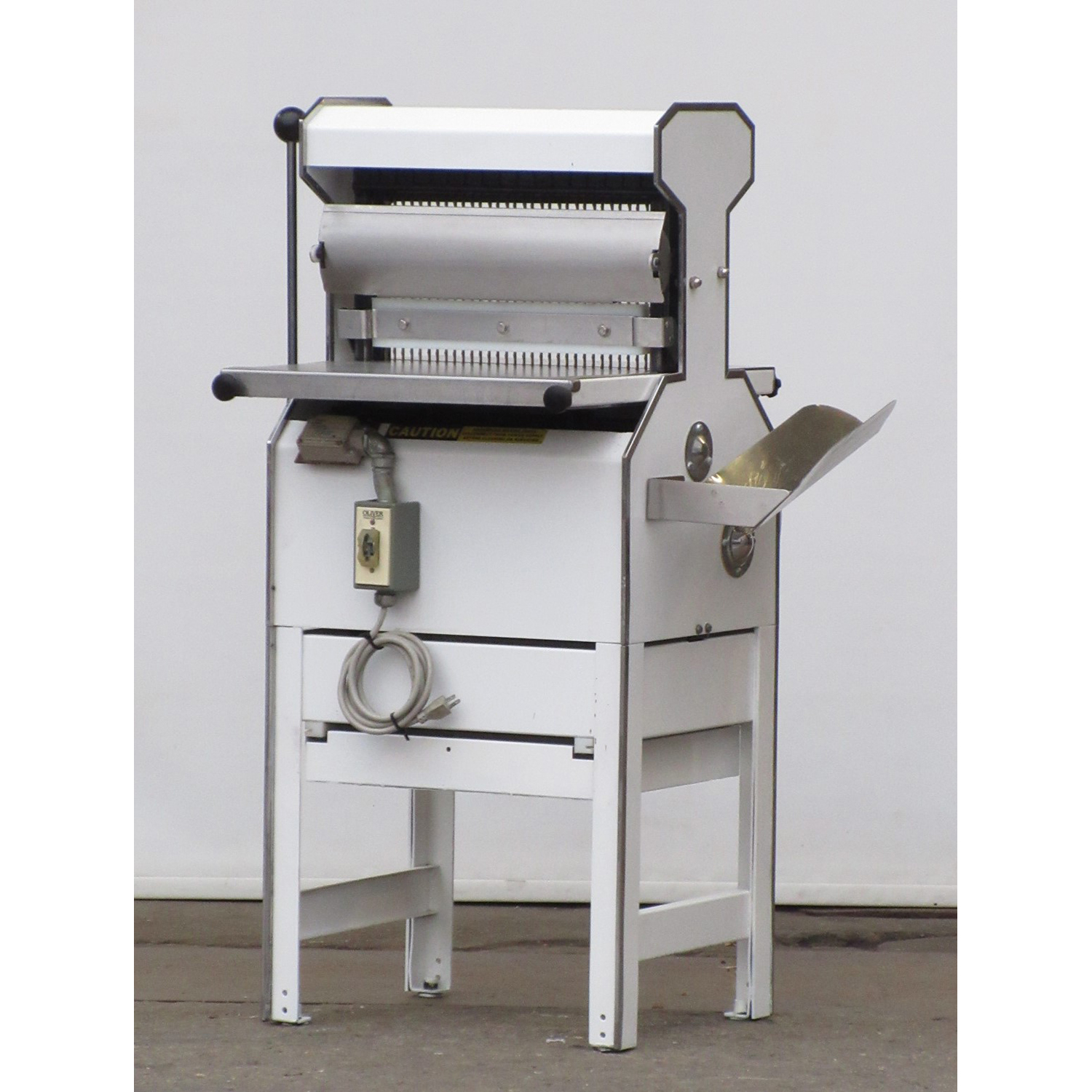 Oliver 777 Bread Slicer 1/2" Cut, Used Excellent Condition