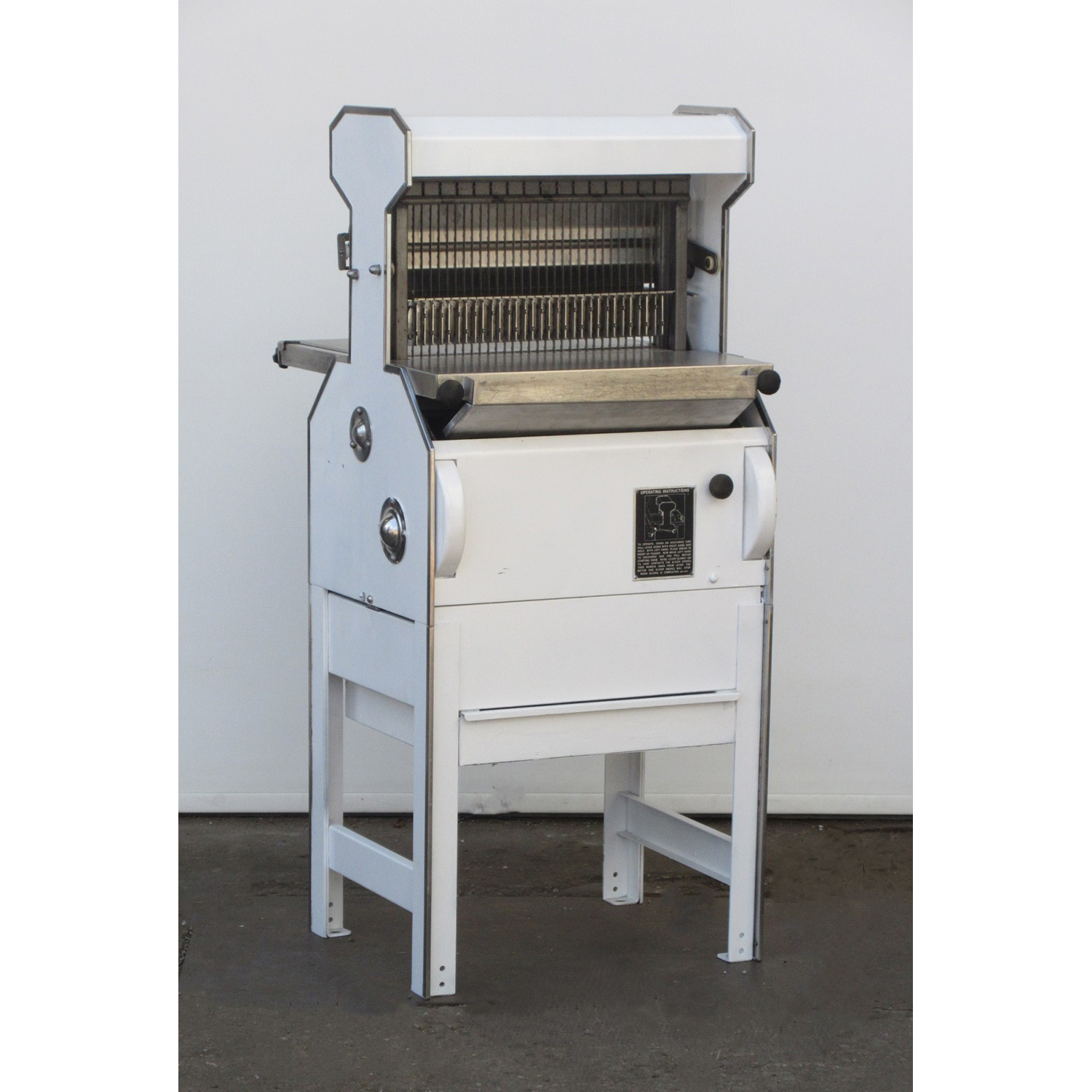 Oliver 777 Bread Slicer 1/2" Cut, Used Excellent Condition