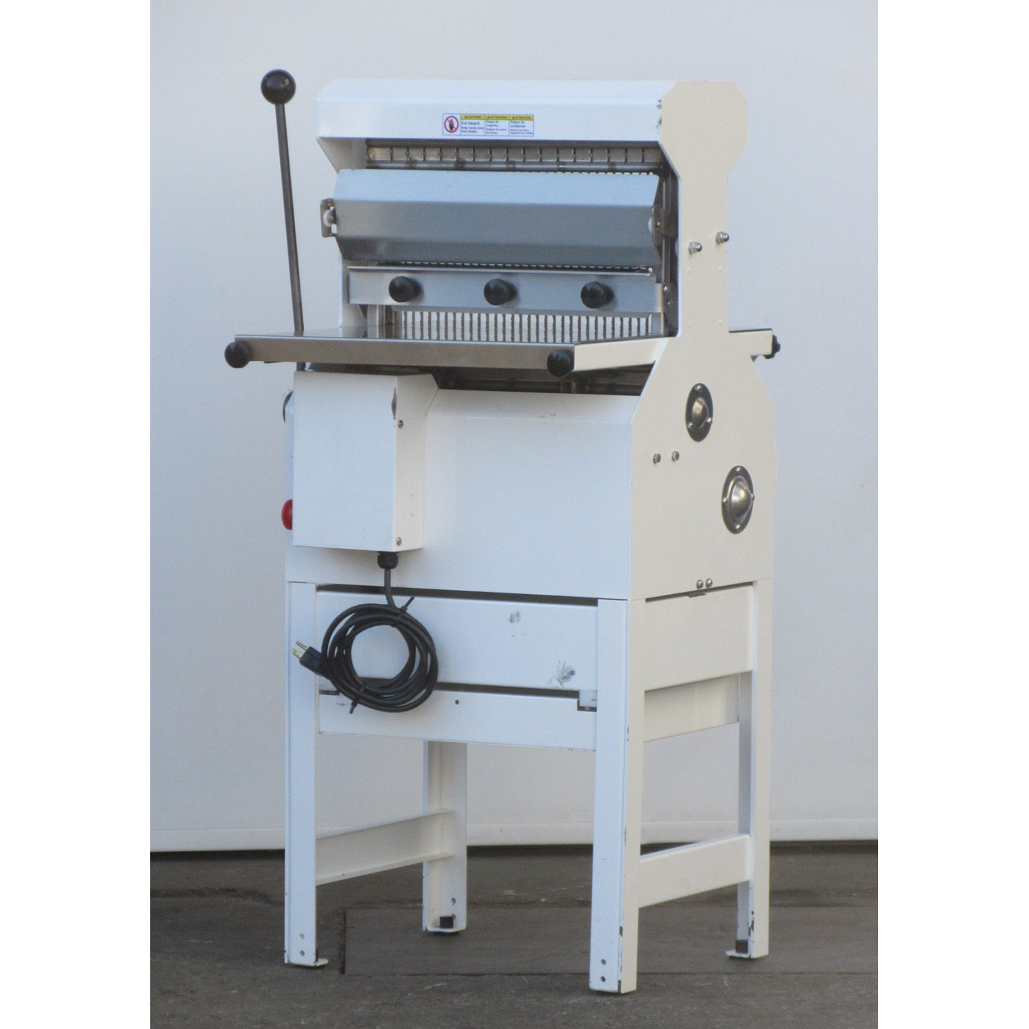 Oliver 777NT Bread Slicer 1/2" Slices, Used Excellent Condition