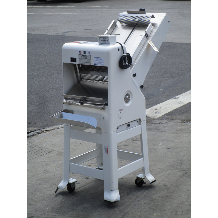 Oliver Gravity Feed Bread Slicer 797-32NC 1/2" Cut, Used Very Good Condition