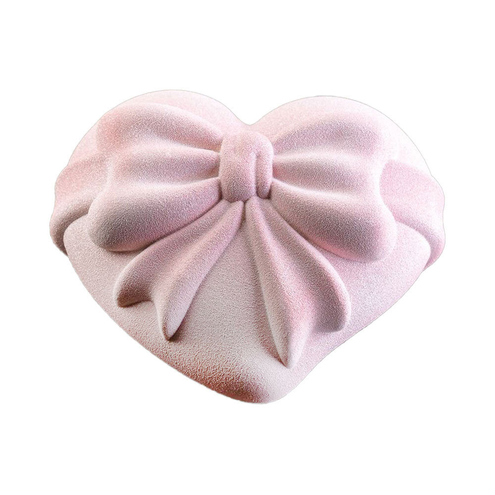 https://www.bakedeco.com/images/large/pavoni_pavocake_silicone_cadeau_heart_mold_with_bo_62695.jpg