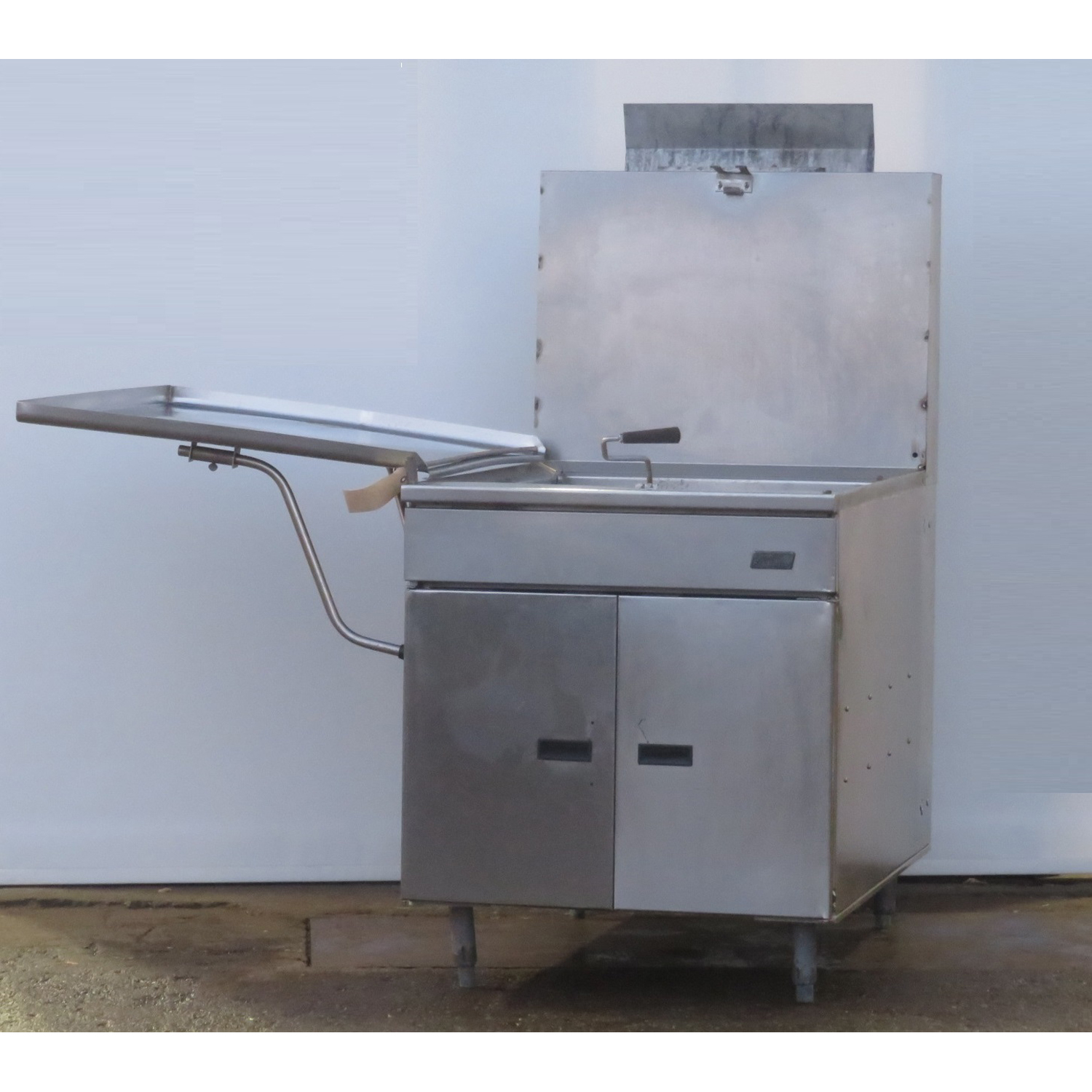 Pitco 24RUFM-H Donut Fryer, Used Excellent Condition