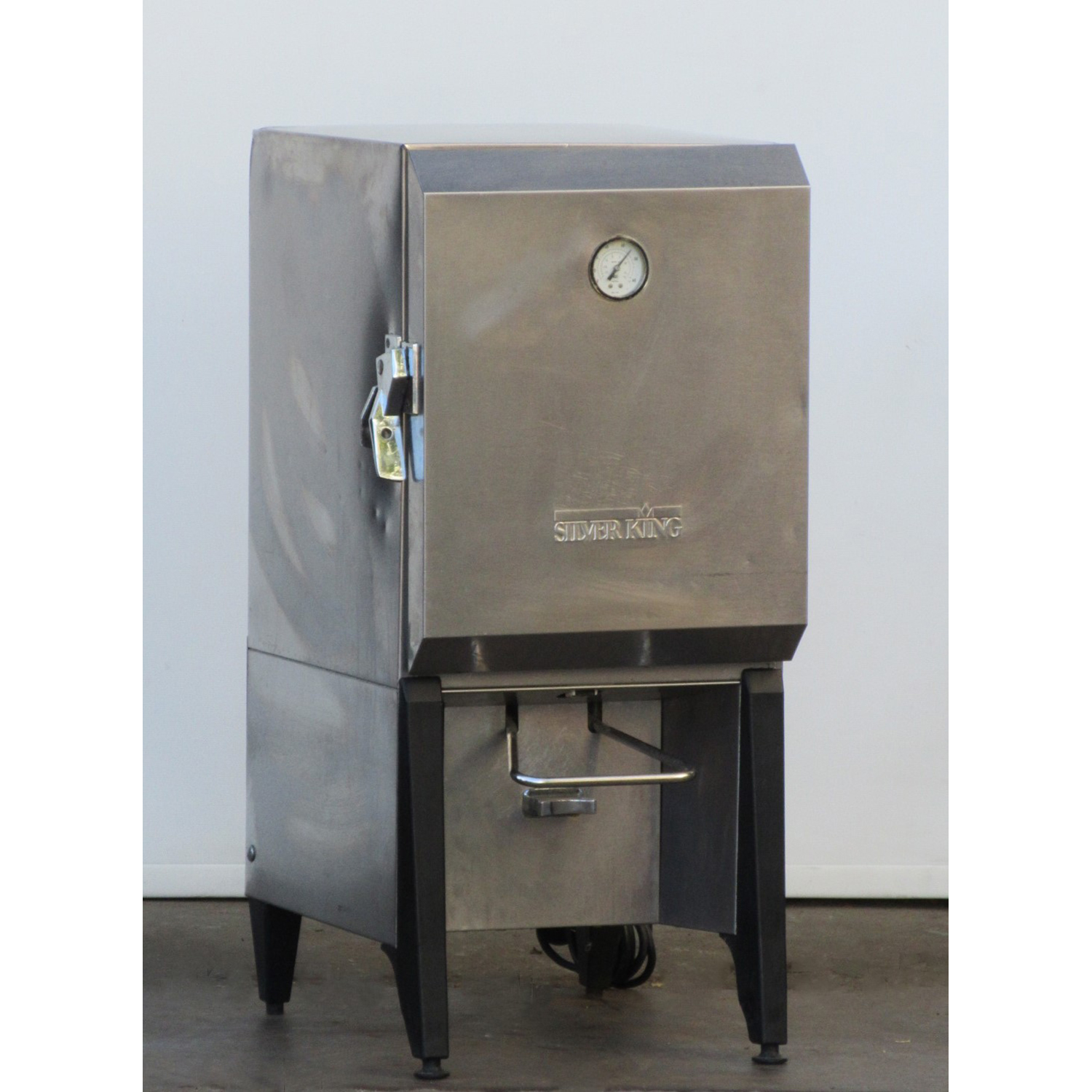 Silver King SK5MAJ Milk Dispenser, Used Excellent Condition