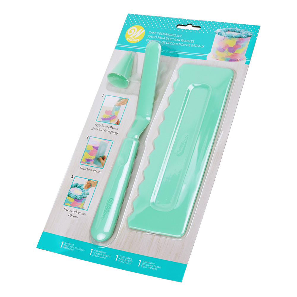 Wilton Watercolor Icing Decorating Kit Icing Smoothers and Cake