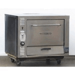 Bakers Pride 922S Counter Top Pizza Oven, Used Excellent Condition
