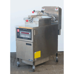 Henny Penny 600C Pressure Fryer, W/Filter System, Used Excellent Condition
