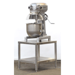 Hobart A200 Mixer 20 Qt, Bowl And 2 Attachments Included, Used Excellent Condition