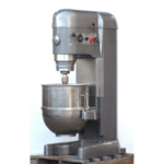 Hobart V1401 Mixer 140 Qt, Bowl And 2 Attachments Included, Used Excellent Condition