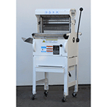 Oliver 777NT Bread Slicer 7/16" Slices, Used Excellent Condition