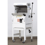 Oliver 777NT Bread Slicer 1/2" Cut, Used Excellent Condition