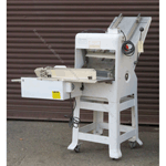 Oliver 797 Gravity Feed Bread Slicer  W/ 1197 Swing-Away Bagger , 1/2" Slices, Used Great Condition