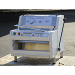 Oliver Bread Slicer 732N 9/16" Cut Slices, Good Condition