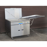 Pitco 34PSS Gas Donut Fryer with 210 Lb Oil Capacity, Used Great Condition